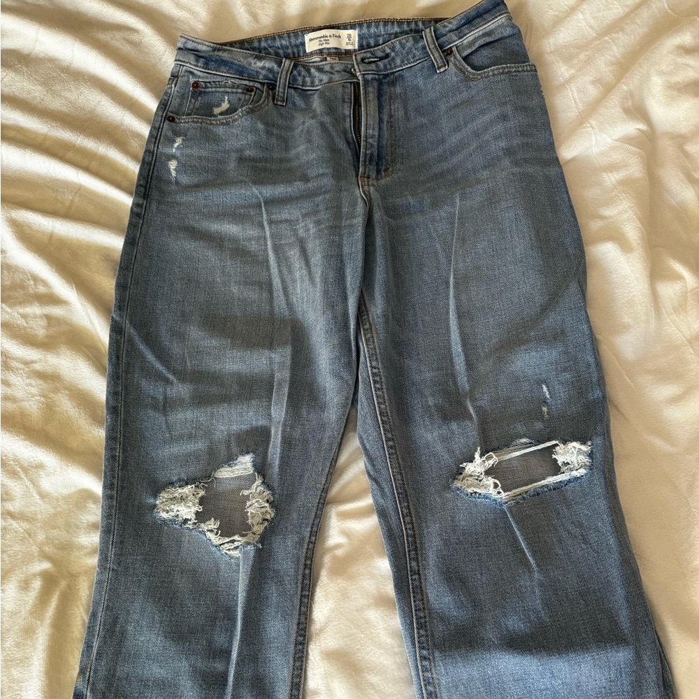 Abercrombie and fitch curve love high rise mom Jean
